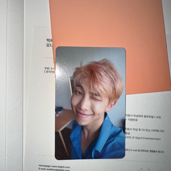 BTS Love Yourself: Her - Picture 3 of 5